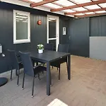 Prázdninový dům Three-bedroom In Blåvand